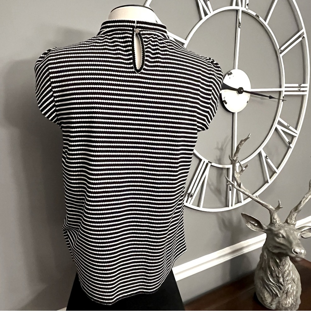 EUC Elle Striped Blouse - Picture 3 of 7